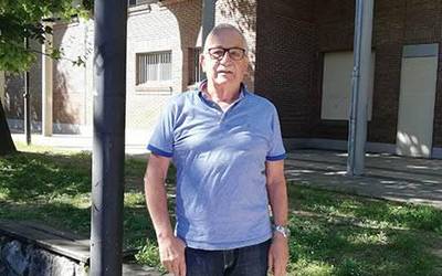 Joxemari Iturria hil da, Xabier Munibe ikastolan 25 urtez kontserje izandakoa