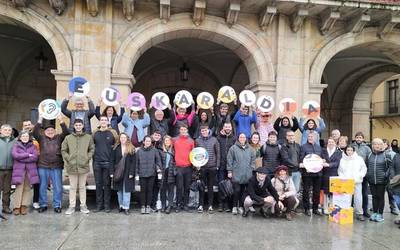 1000 baino gehiago gara!