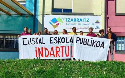 Bihar eta etzi ere greba egingo dute eskola publikoetako irakasleek