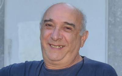 Koldo Campos zenaren 'El rey necio' ipuina berrargitaratu du Eraginek