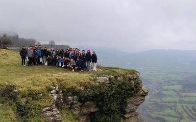 Amaurrek Hamburgoko ikasle talde bat hartu zuen pasa den astean eta Lisboara jo dute bere gazteek jarraian