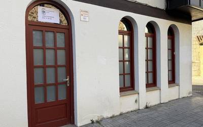 Aretxabaletako udaltzainak udaletxetik Errekabarren kalera lekualdatu dira