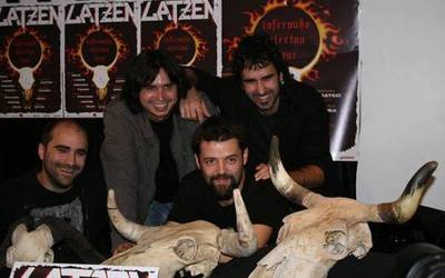 Latzen, Hatortxurock jaialdiaren agurrerako itzuliko da