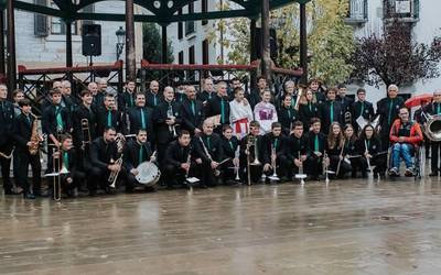 ‘Lesakako Musika Bandan beti martxoa da’ kontzertua emanen dute larunbatean