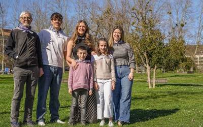 “Kuadrillaren jarduna ez da karrozetara mugatzen, urte osoan zehar egiten ditugu ekintzak”