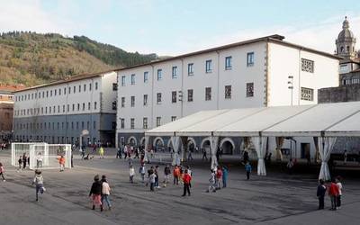 Bailarako ikastoletako 300 ikaslek hartuko dute parte 'Euskal Giroan jolasten' egitasmoan