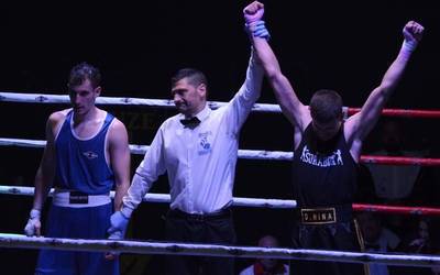 Plaentxia.eus-ek barikuko boxeo gaubelarako bi sarrera zozkatuko ditu