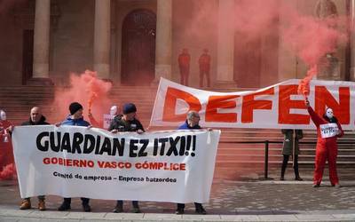 Gaur hasiko dira kaleratzeak Guardianen, langileek kalte ordainak onartu ostean