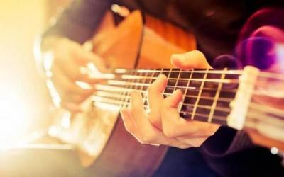 Bizkargi eskolako saxofoi, gitarra eta perkusio ikasleen entzunaldia bihar, Elkargunean