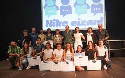 IV. Hike eizan! bertsopaper lehiaketan lanak aurkezteko epea, zabalik