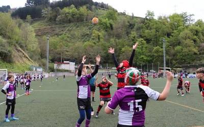 "Oso-oso balorazio ona" egin dute atzoko errugbi topaketaz