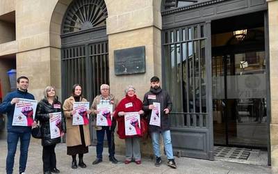 Langile publikoak grebara deituak