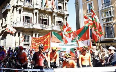 Itzulia, Lodosako lautadetatik Gipuzkoako mendietara