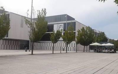 Musika kontserbatorioan ikasleak ez dira lasai sentitzen