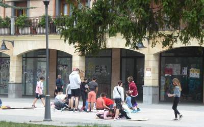 Aisialdirako begirale eta zuzendaritza premia Altsasun