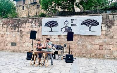 Prest dute Holz Und Blech musika jairako egitaraua