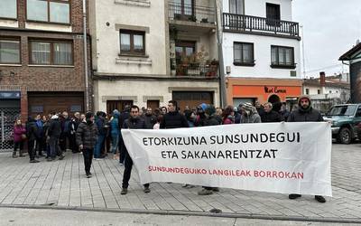 Sunsundeguiren aldeko manifestazioan parte hartzera deitu dute