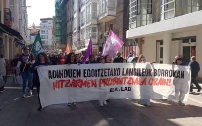 Urteko seigarren greba eguna egin dute erresidentzietan