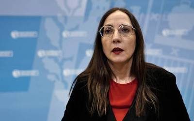 Lakuak "soldata igoeran" tematzea leporatu die sindikatuei