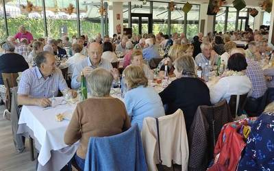 262 lagun elkartu dira Arkupeak elkarteko Euskal Kantuen Egunean