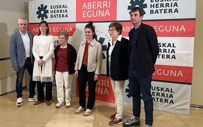 Aberri Eguneko ekitaldi bateratua ospatu dute Donostian