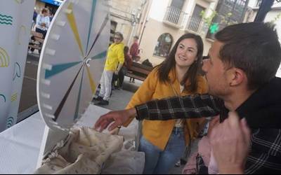Erruleta, jan-edana eta musika, estropaden atariko