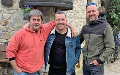 Jon Mari Beasain, Iban Zugarramurdi eta Aitor Zabaletarekin labur-labur