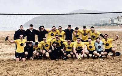 Asergroup garaituta, Zarauzko plaieroetako finala jokatuko dute Latz Tabernako mutilek