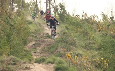 Zazpi jaitsiera izango ditu aurten Piñu-koku enduro martxak; tartean zati berriekin