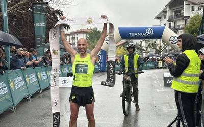Oier Ariznabarretak eta Ainara Urrutiak irabazi dute Berako Mendi Maratoi Erdiaren 19. edizioa