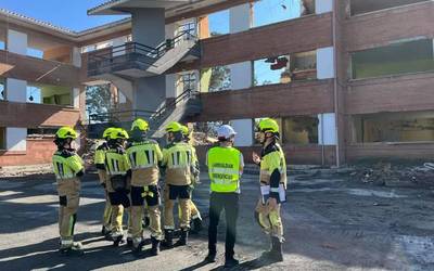 Suhiltzaileek simulakroa egingo dute Aiboako institutu zaharrean