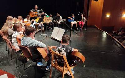 Musika eta Dantza Eskolako ikasleek Udaberriko Kontzertua emango dute bihar