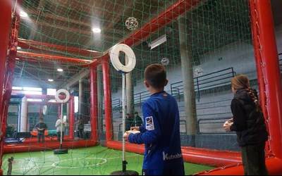 Drone soccer jokoan aritu dira gustura haur nahiz heldu Probalekuan