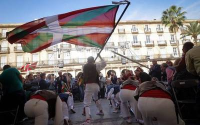 Aberri Eguna! Euskadi gara, mundialak gara!