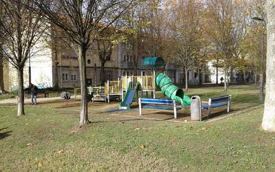 Txakurrentzako entrenamendu zirkuitua jarriko dute Judimendiko parkean
