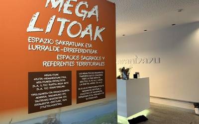 Megalitoen erakusketa domekara arte dago ikusgai Arantzazuko parketxean