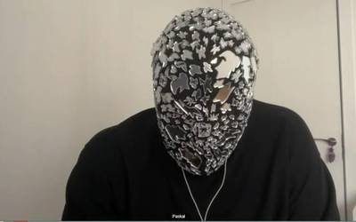 Merina Gris eta La Txama, Totem aretoan