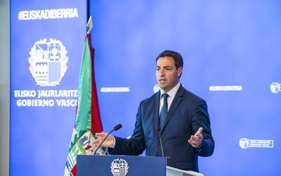 Pradalesen hitzetan, "Euskadi normaltasunera itzultzen ari da"