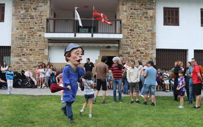 Oñatiko auzoetako jaien etxafuegoak, piztear