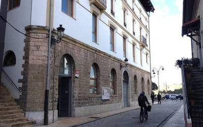 Alondegia kultur etxea itxita egongo da astelehenera arte