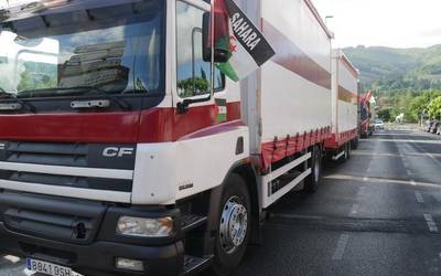 3.380 kilo material bildu dituzte Aiaraldean Saharako errefuxiatu kanpalekuetara bidaltzeko