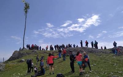 Maiatzarenak, eginak