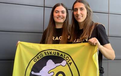 Maria Azkue eta June Urbitarte: "Euskal Ligara igotzea ametsa zen, ez denboraldiko helburu zuzena"