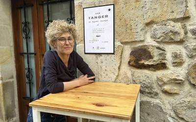 "Tabernan erdarara jotzen dutenen ohitura aldatzeko balio du Euskaraldiak"