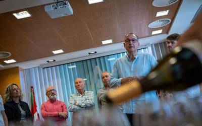 Ekoizleak eta herritarrak festa giroan elkartu zituen Txakolin Egunak