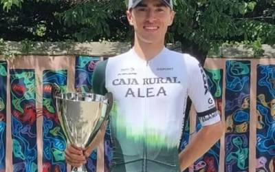 Mikel Uncillaren garaipena Seguran, Regilen eta Hoyosen omenez