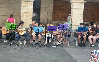 Berako Isidoro Fagoaga udal musika eskolako ikasleek udako kontzertu ederra eman dute