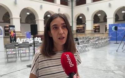 Eva Abuin: "LGTBIQ+ errealitateak onartu eta ikusarazi gura ditugu"