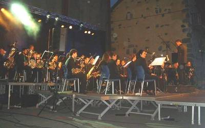 'Euskal Playlist Irratia' kontzertua emanen du Lesakako musika bandak ekainaren 20an