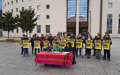Aroztegiko Elkartasun Komiteak epaiketaren prozesuan eta ondotik gertatu diren hainbat eraso matxista salatu ditu ohar bidez